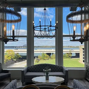Bluegrass River View! Soak & Savor By Hollyhock Apartment